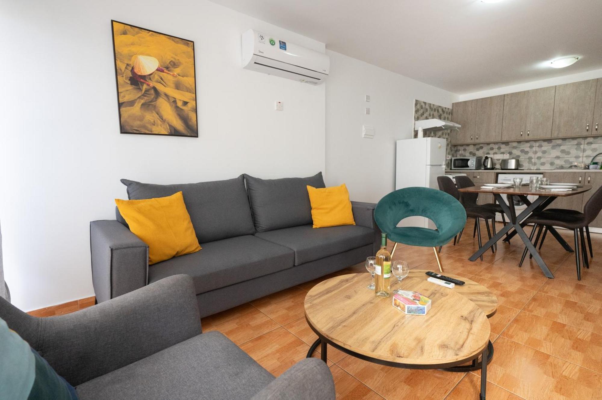 Napa Centrale Suites Ajía Nápa Eksteriør bilde