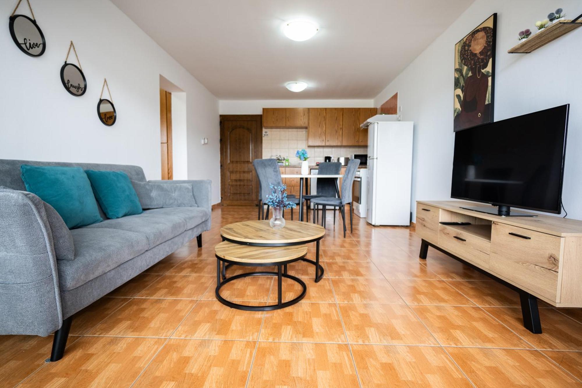 Napa Centrale Suites Ajía Nápa Eksteriør bilde